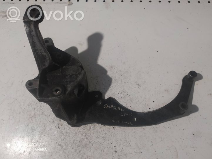 Volkswagen Sharan Engine mounting bracket 028145523E