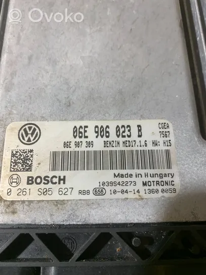 Volkswagen Touareg II Variklio valdymo blokas 06E906023B