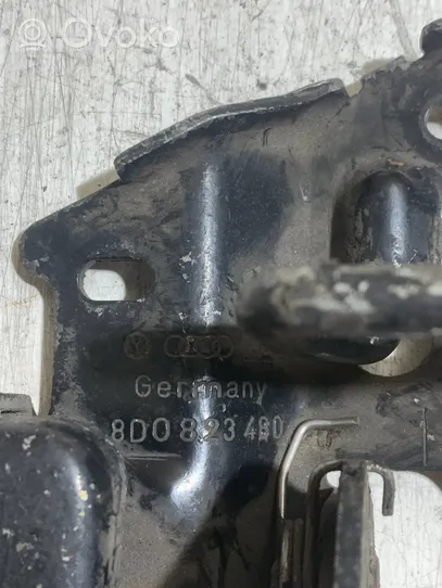 Audi A4 S4 B5 8D Anello/gancio chiusura/serratura del vano motore/cofano 8D0823480