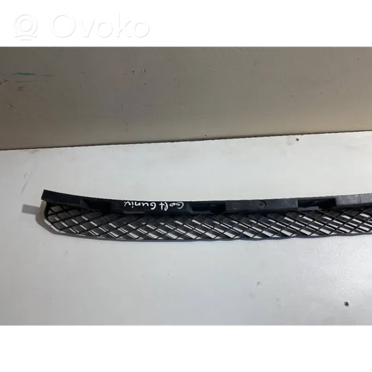 Volkswagen Golf VI Support de pare-chocs arrière 1K9807863A