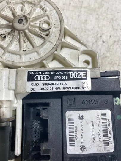 Audi A3 S3 8P Varikliukas priekinio langų pakėlėjo 8P0959802E