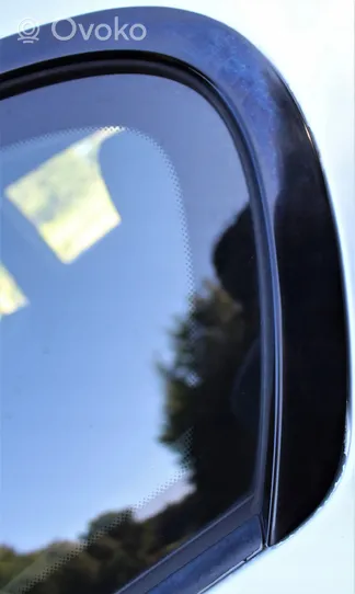 BMW M5 Finestrino/vetro retro 