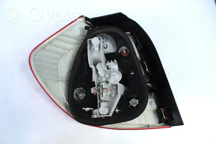 BMW 1 E81 E87 Lampa tylna 7164955