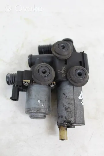 BMW M5 Coolant heater control valve 8369807