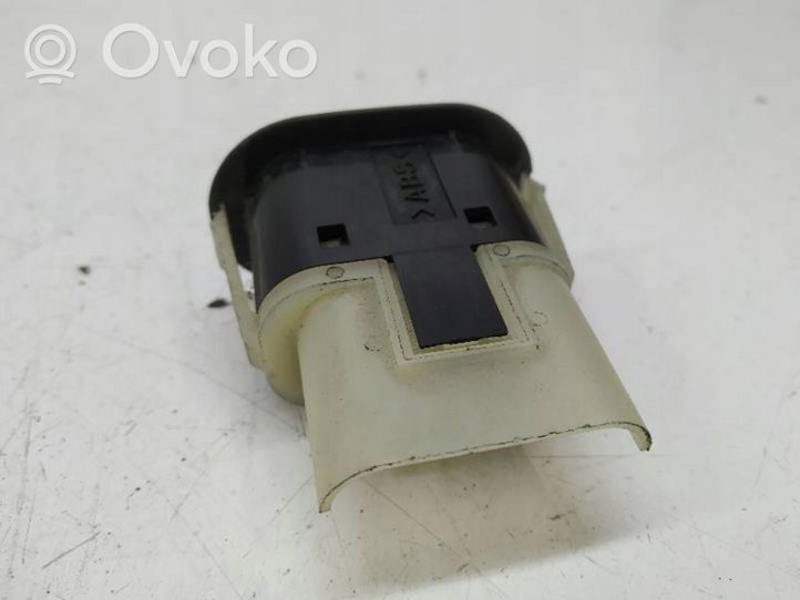 Saab 9-3 Ver1 Przełącznik / Przycisk otwierania klapy bagażnika 4733440