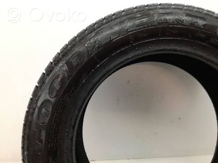 Volkswagen PASSAT B5 Pneus d’été R15 GOODYEAR