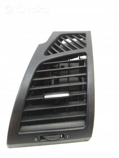 BMW 1 E81 E87 Copertura griglia di ventilazione cruscotto BOCZNA