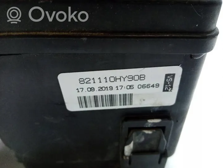 Toyota Aygo AB40 Skrzynka bezpieczników / Komplet 
