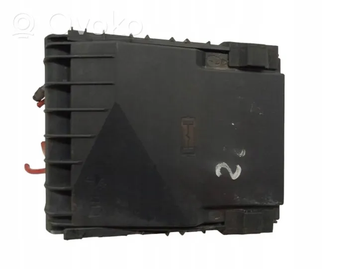 Skoda Octavia Mk2 (1Z) Set scatola dei fusibili 0430137042E