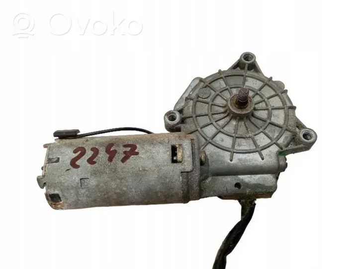 Mercedes-Benz Vito Viano W638 Rear window wiper motor 6388200442