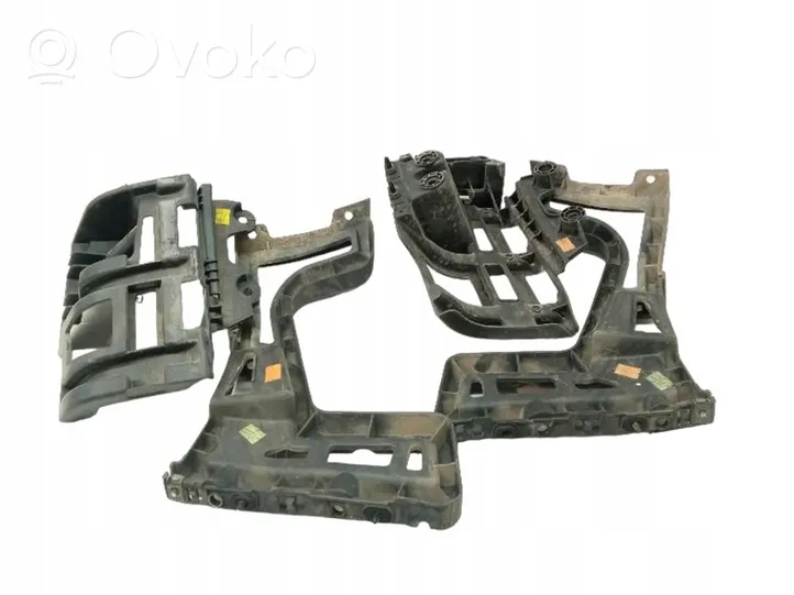 Peugeot 5008 Moulure de pare-chocs avant 9686264380