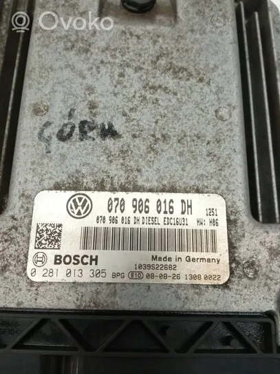 Volkswagen Touareg I Calculateur moteur ECU 