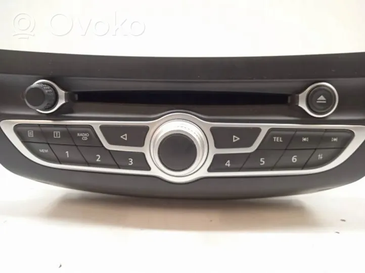 Renault Laguna III Radio/CD/DVD/GPS head unit 