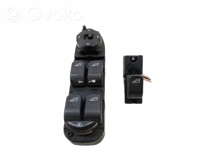 Jaguar X-Type Quarter vent window switch 