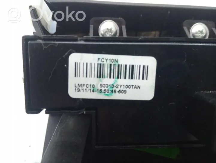 Hyundai ix35 Connettore plug in USB 93310-2Y100TAN