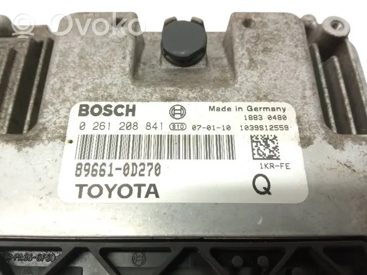 Toyota Yaris Moottorin ohjainlaite/moduuli 0261208841