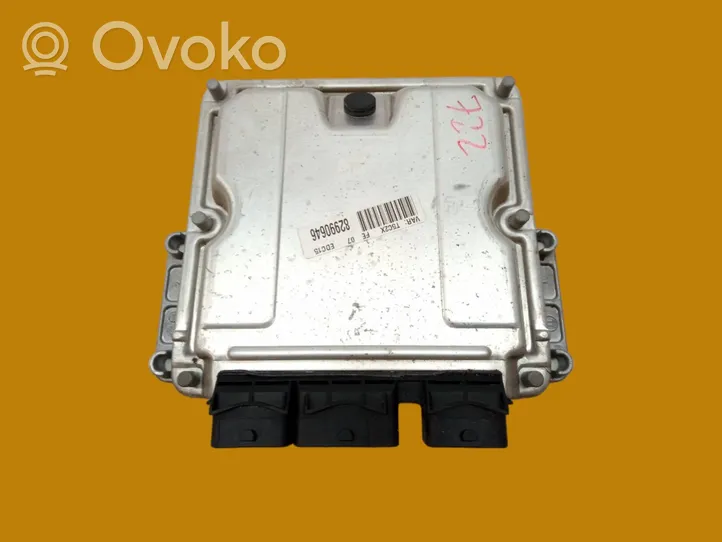 Peugeot 307 Sterownik / Moduł ECU 0281010935