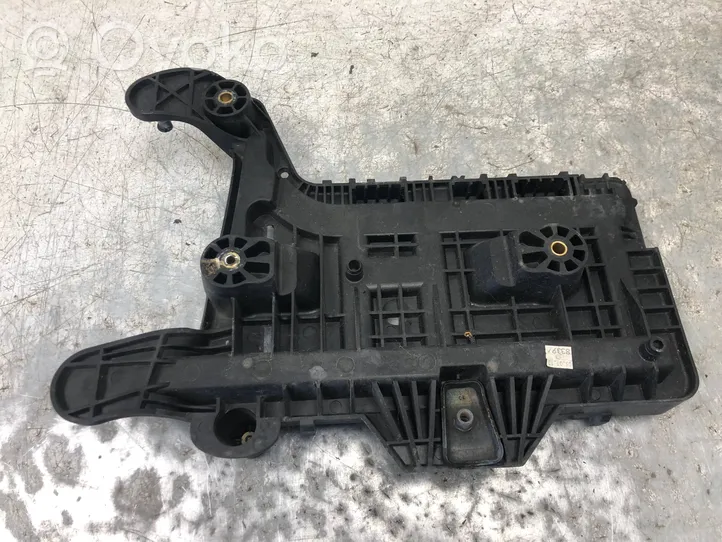 Volkswagen Golf VI Vassoio scatola della batteria 1K0915333