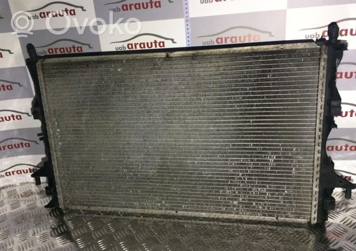 Renault Laguna II Radiateur de refroidissement 8200008765A