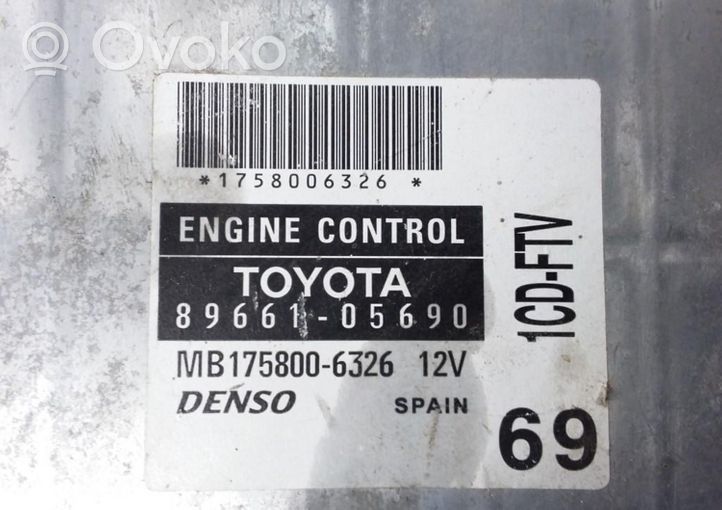 Toyota Avensis T220 Unidad de control/módulo del motor 8966205690