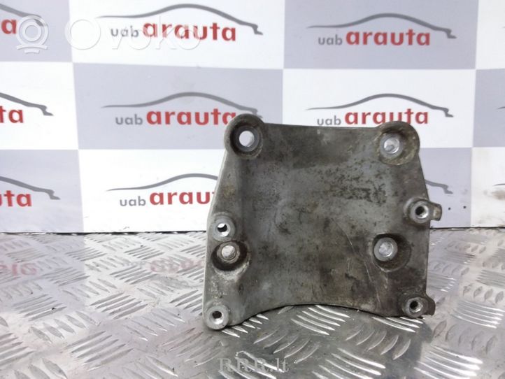 Honda Civic A/C compressor mount bracket 