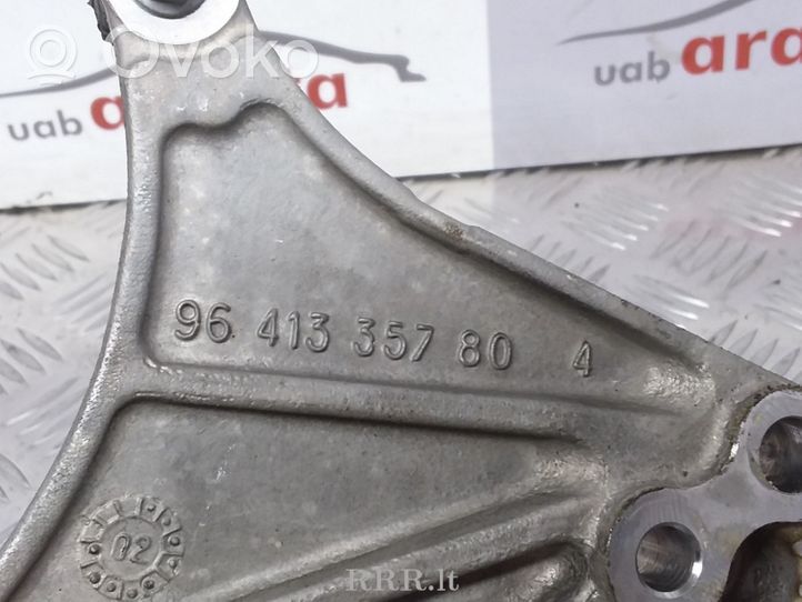 Citroen C5 Supporto di montaggio scatola del cambio 9641335780