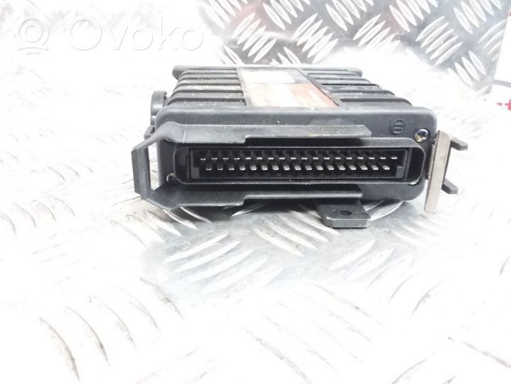 Audi 80 90 B3 Calculateur moteur ECU 443907311