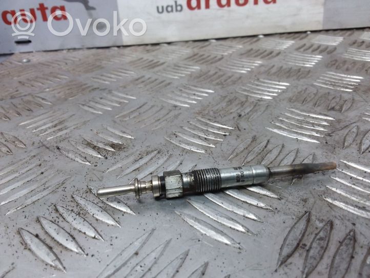 BMW 5 E60 E61 Glow plug 0100266002