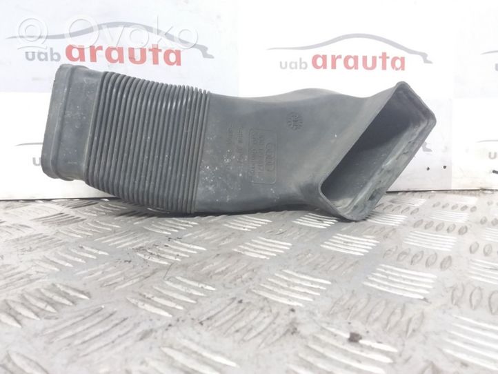 Audi A6 S6 C5 4B Parte del condotto di aspirazione dell'aria 8D0129617E