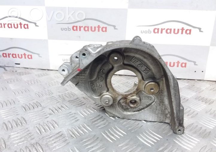 Citroen C5 Polttoainepumpun kiinnike 96389217