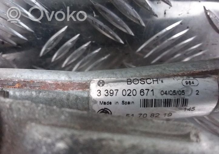 Fiat Croma Mechanizm i silniczek wycieraczek szyby przedniej / czołowej 3397020671