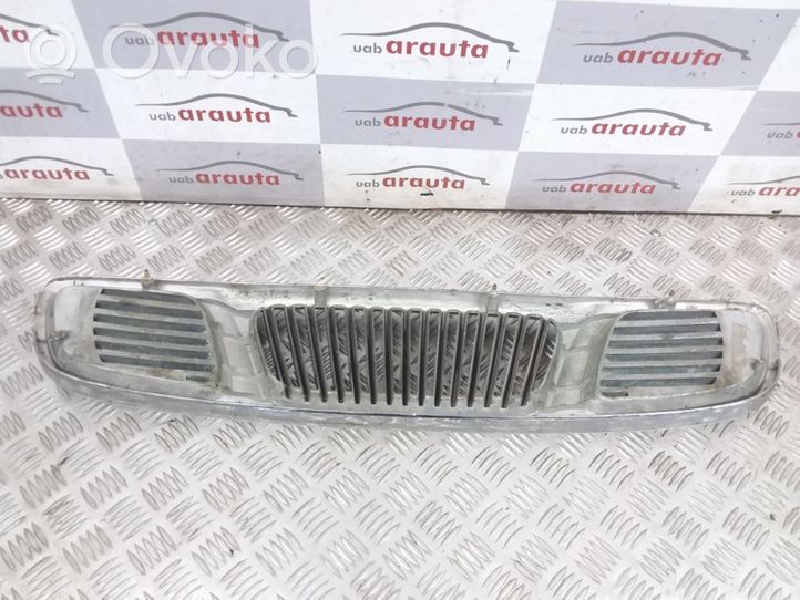 Daewoo Leganza Atrapa chłodnicy / Grill 