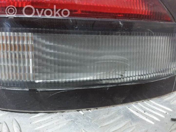 Mazda 626 Lampa tylna 22061825