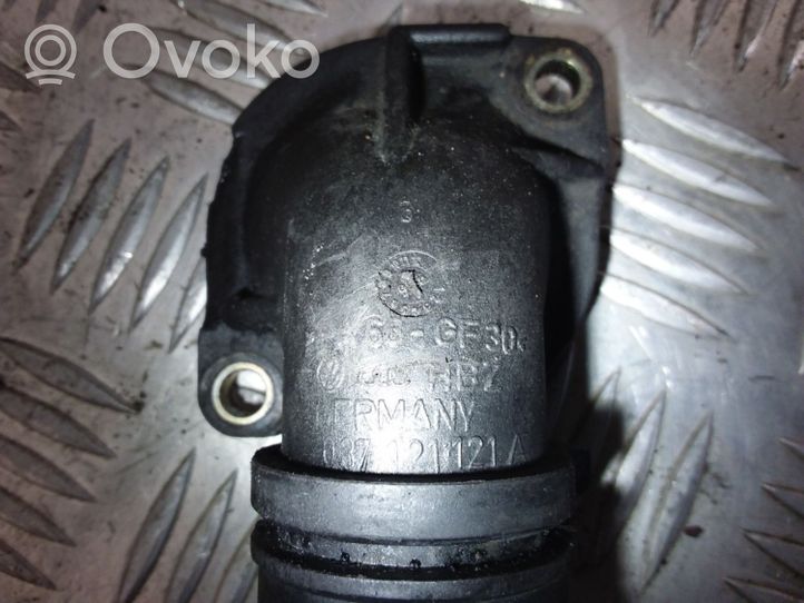 Ford Galaxy Termostat / Obudowa termostatu 037121121A