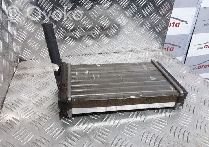 Audi A4 S4 B5 8D Radiateur de chauffage 8D1819031A