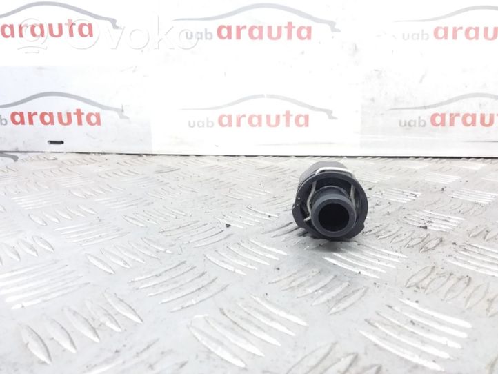 Audi Q3 8U Termostat / Obudowa termostatu 1K0121113A