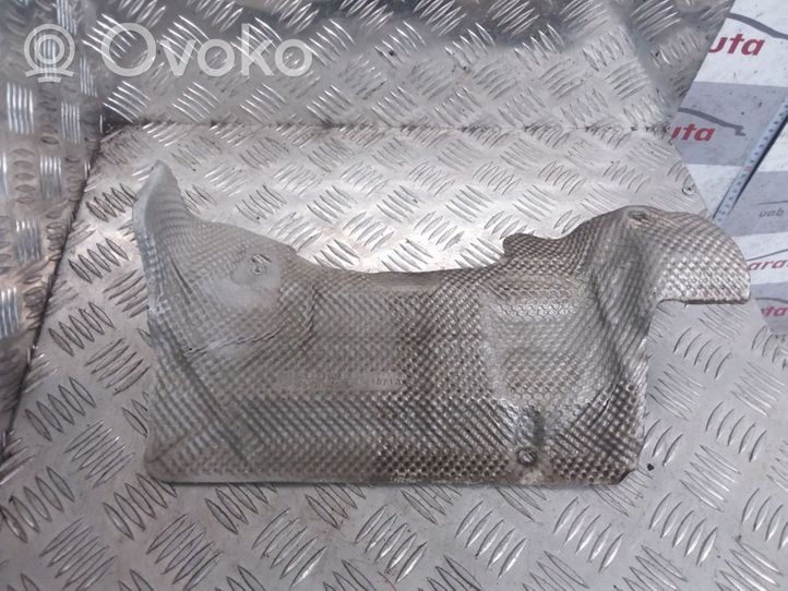 Audi Q3 8U Osłona termiczna rury wydechowej 5N1223981D