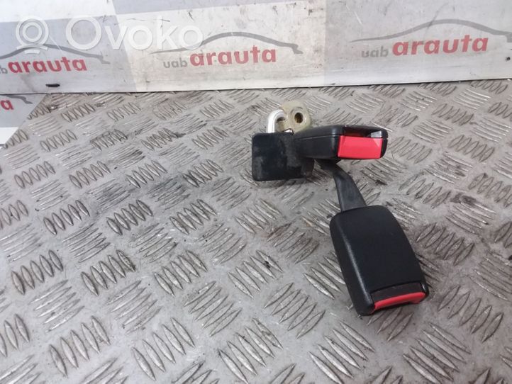 Audi A4 S4 B5 8D Aizmugurējās jostas sprādze 8D0857739