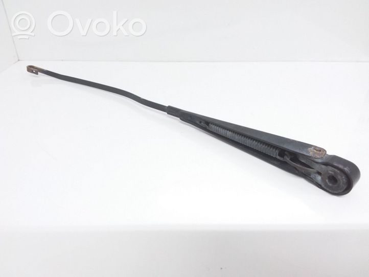 BMW 5 E28 Front wiper blade arm 