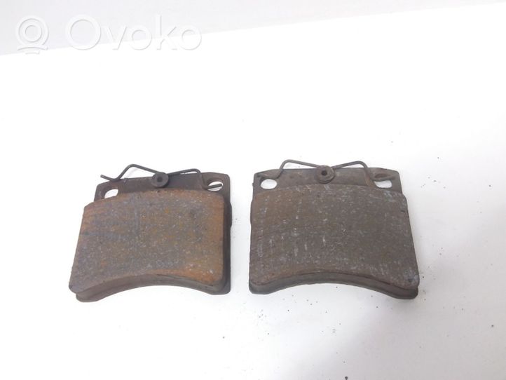 Volkswagen Transporter - Caravelle T4 Brake pads (front) 