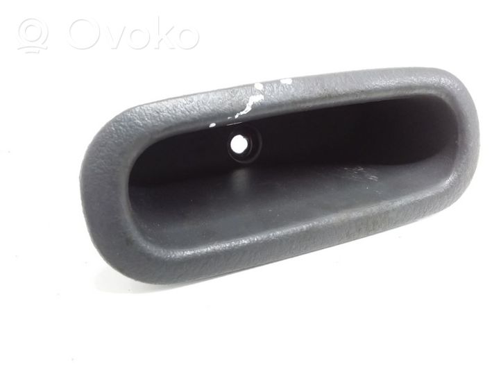 Mitsubishi Pajero Sport I Rivestimento della maniglia interna per portiera anteriore MB817150