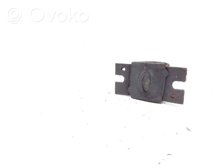 Opel Zafira A Sway bar bush bracket, front 90581398