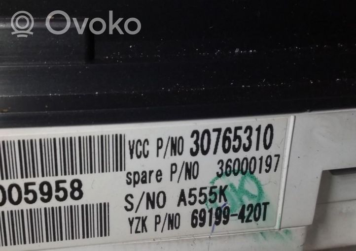 Volvo C30 Compteur de vitesse tableau de bord 30765310