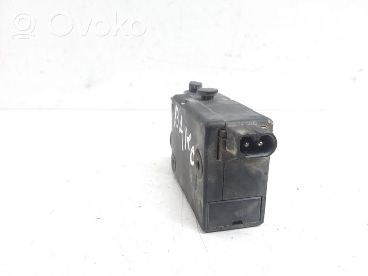 BMW 3 E36 Polttoainesäiliön korkin lukko 67111387610