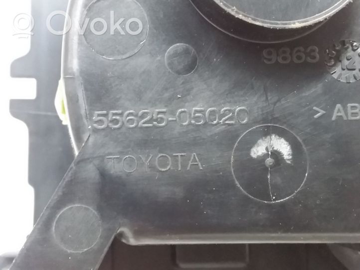Toyota Avensis T270 Porte-gobelet avant 5562505020