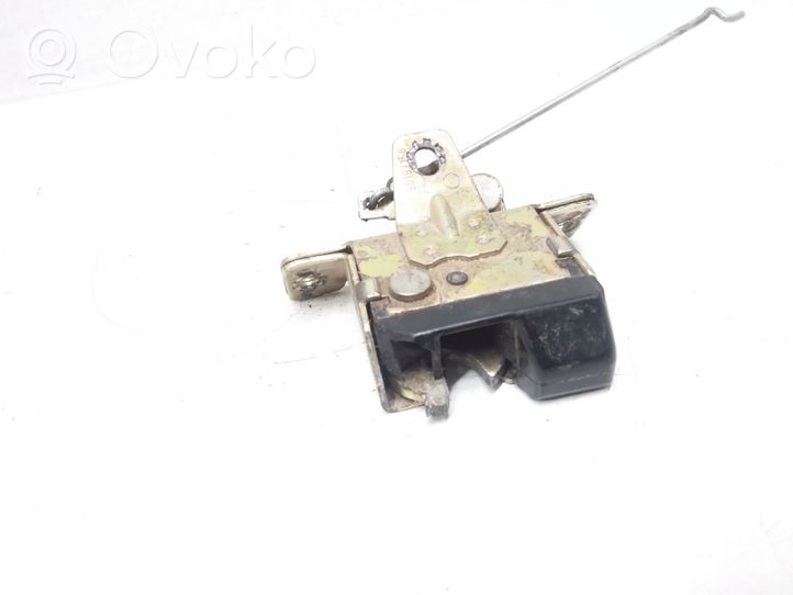 Opel Kadett E Tailgate/trunk/boot lock/catch/latch 90197158