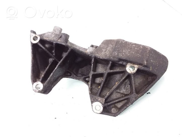 Opel Vectra B Mocowanie alternatora 90528680