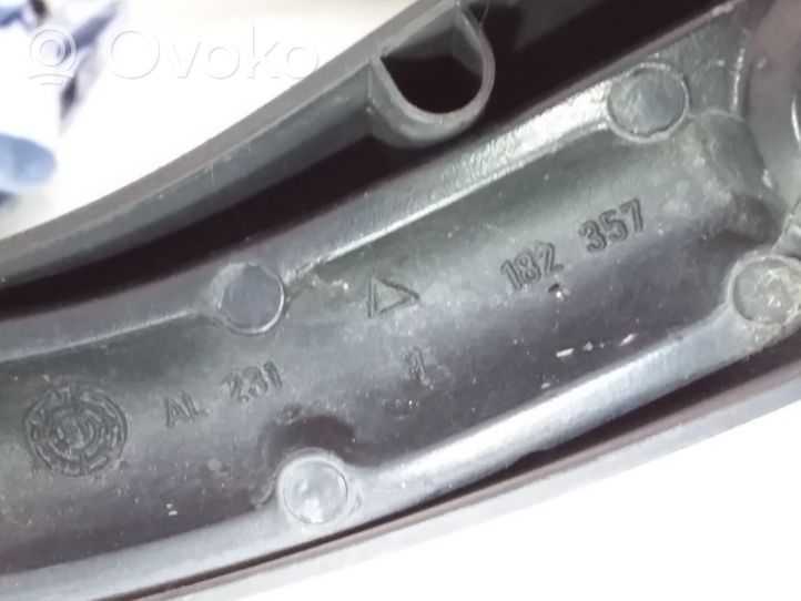 Volvo S60 Windshield/front glass wiper blade 182357