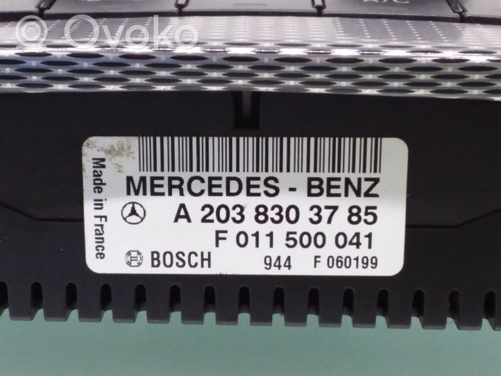Mercedes-Benz CLK A209 C209 Ilmastoinnin ohjainlaite A2038303785