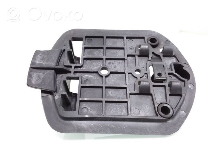 Mercedes-Benz CLK A209 C209 Staffa supporto del triangolo d’emergenza 2118900514